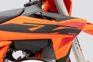 Fuel Tank (Right) of 85 SX