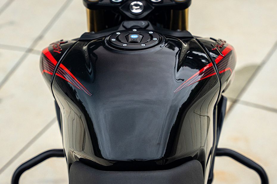 Fuel Tank (Top) of Model_