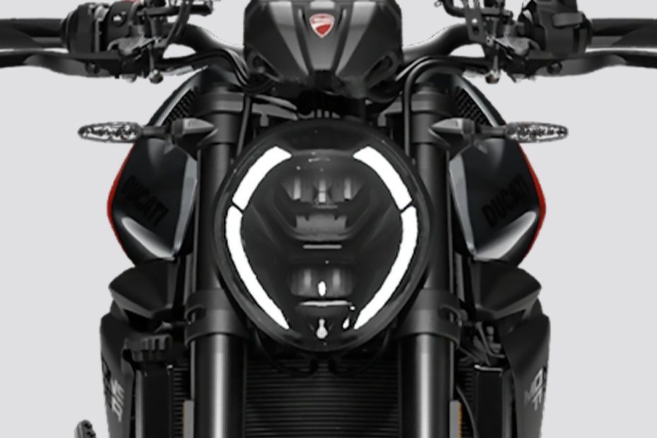 Headlamp of 2026 Monster 900