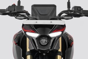 Headlamp of Pulsar N160 S