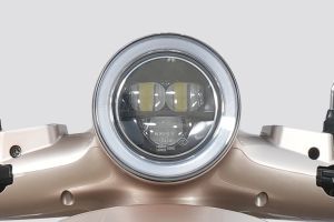Headlamp of Eeva ZX