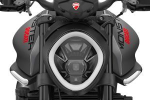 Headlamp of Monster