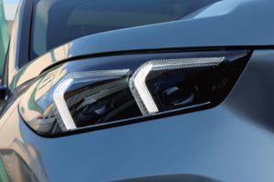 Headlight Image of X1 LWB
