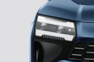Headlight Image of Hector Tomahawk PHEV