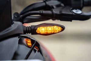 Indicator (Front) of Pulsar N160 S