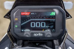 Instrument Cluster of Tuono 457