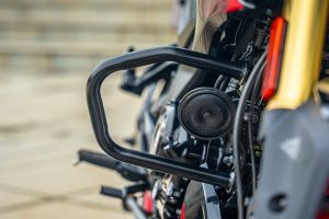 Leg Guard of Pulsar N160 S