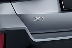 Model Badge Image of X1 LWB