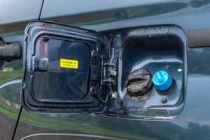 Fuel Lid (Open) Image of Bolero Neo