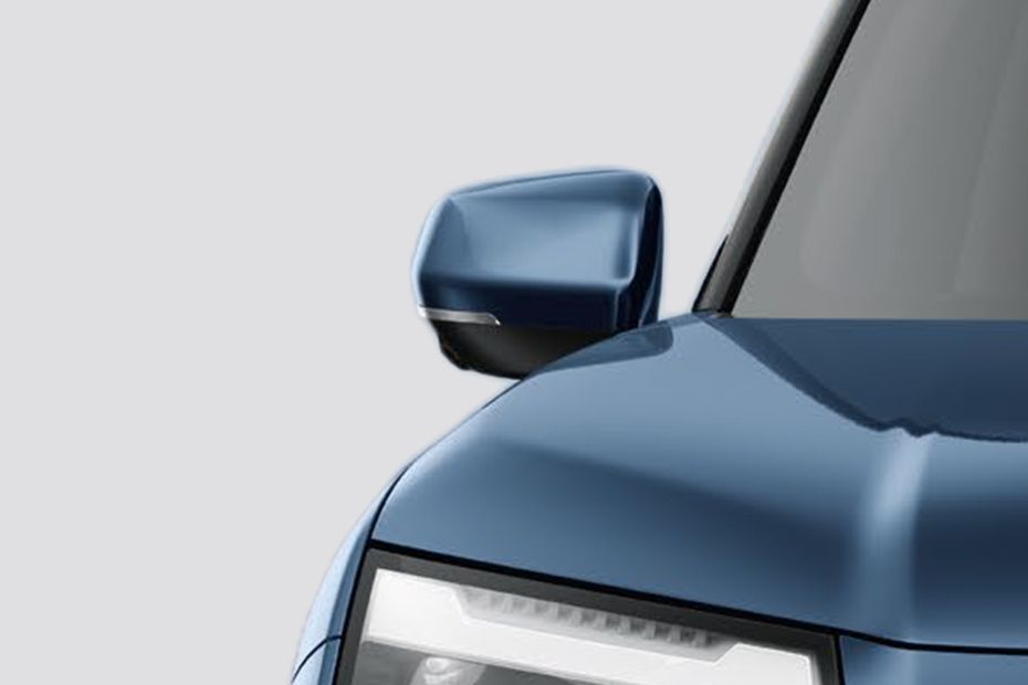 Outside Mirror Image of Hector Tomahawk PHEV