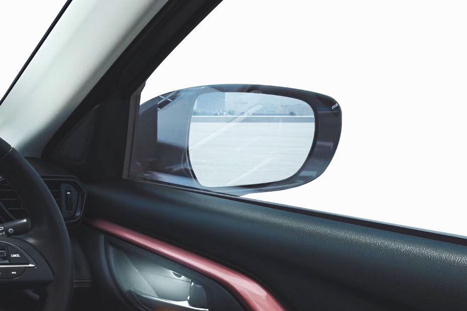 Outside Mirror Glass Image of XL6