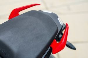 Pillion Grab Rail of Pulsar N160 S