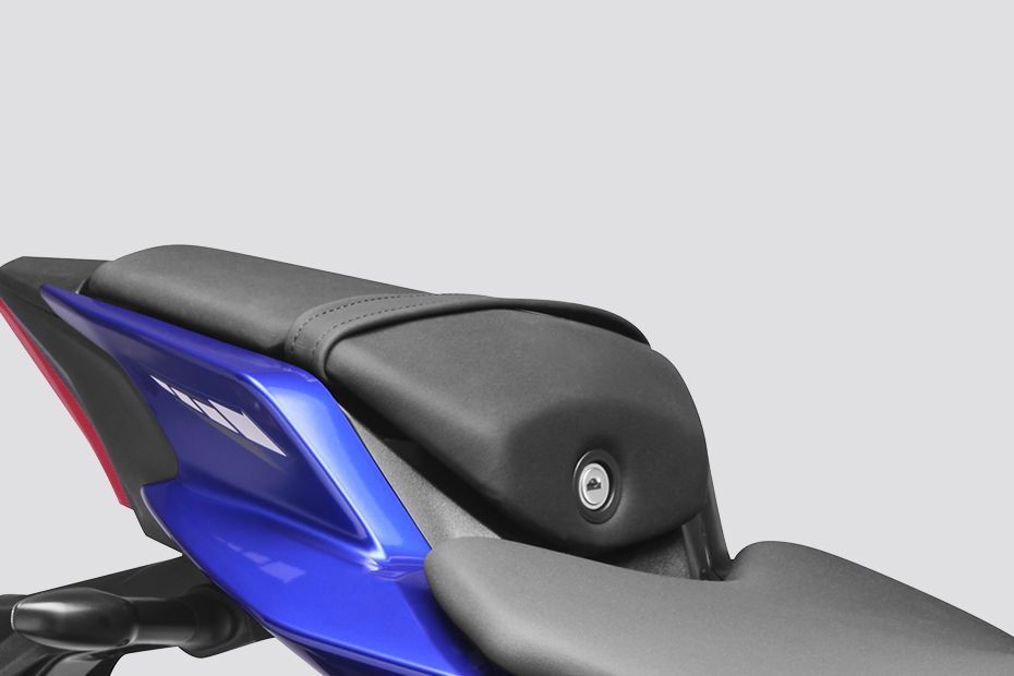 Pillion Seat of YZF-R2