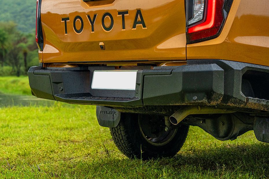 Rear Bumper Image of Hilux