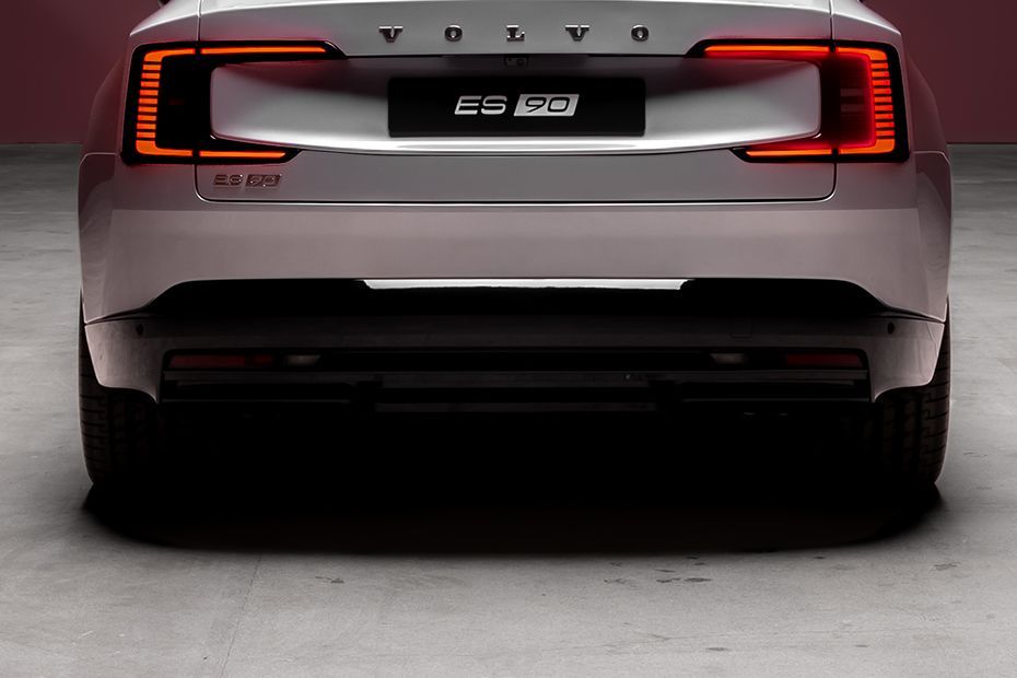 Rear Bumper Image of ES90