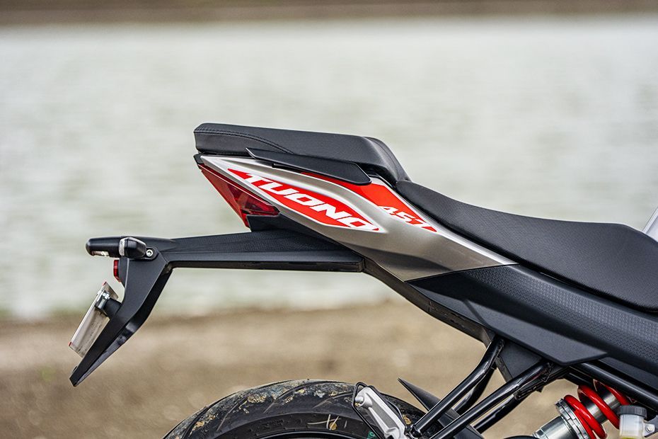Rear Fender of Tuono 457