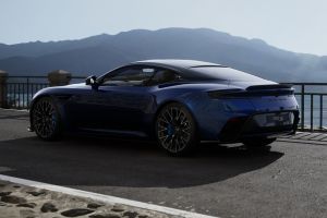Rear Left Three Quarter View Image of DB12
