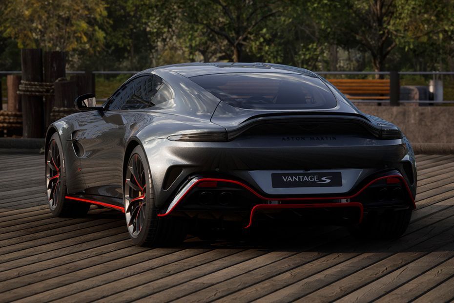 Rear Left Three Quarter View Image of Vantage