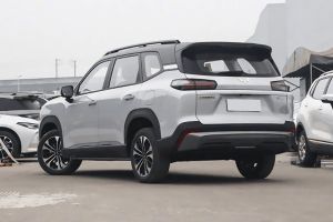 Rear Left Three Quarter View Image of Hector Hawk EV