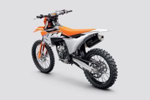 Rear Left Three Quarter View of 250 SX-F
