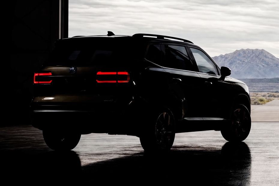 Rear Right Three Quarter View Image of Hector Hawk EV