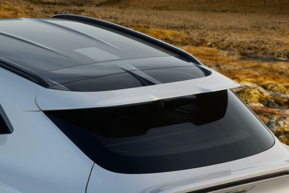 Rear Spoiler Image of DBX