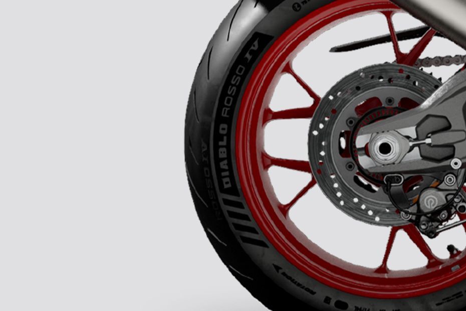 Rear Tyre of 2026 Monster 900