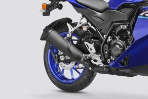 Rear Tyre of YZF-R2