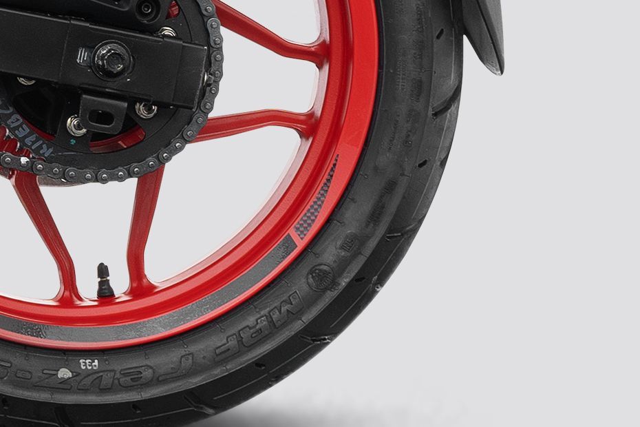 Rear Tyre of Pulsar N160 S