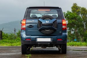Rear View Image of Bolero Neo