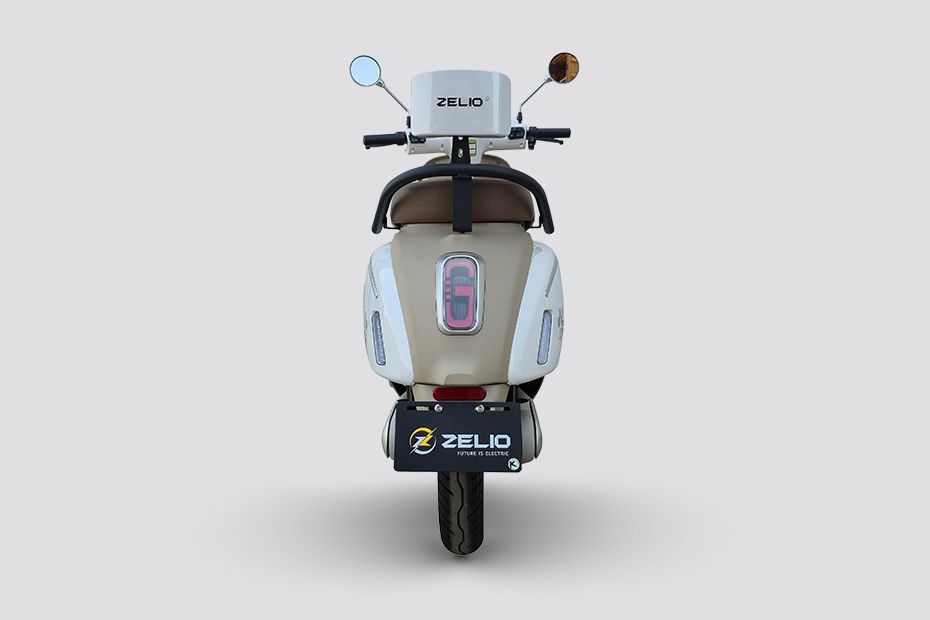 Rear View of Eeva ZX