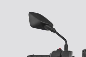 Rear View Mirror(Front View) of Model_