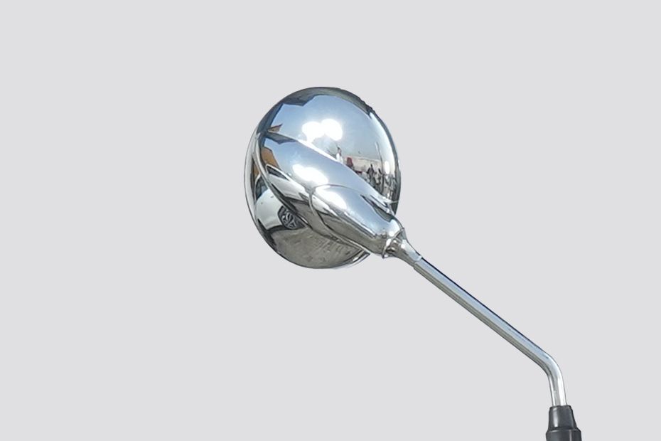 Rear View Mirror(Front View) of Model_