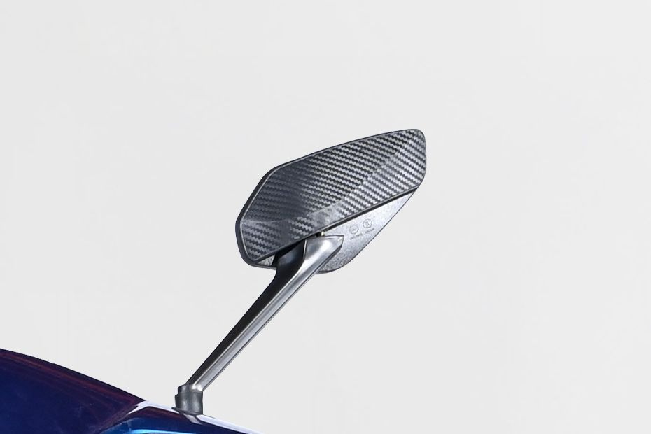Rear View Mirror(Front View) of Model_