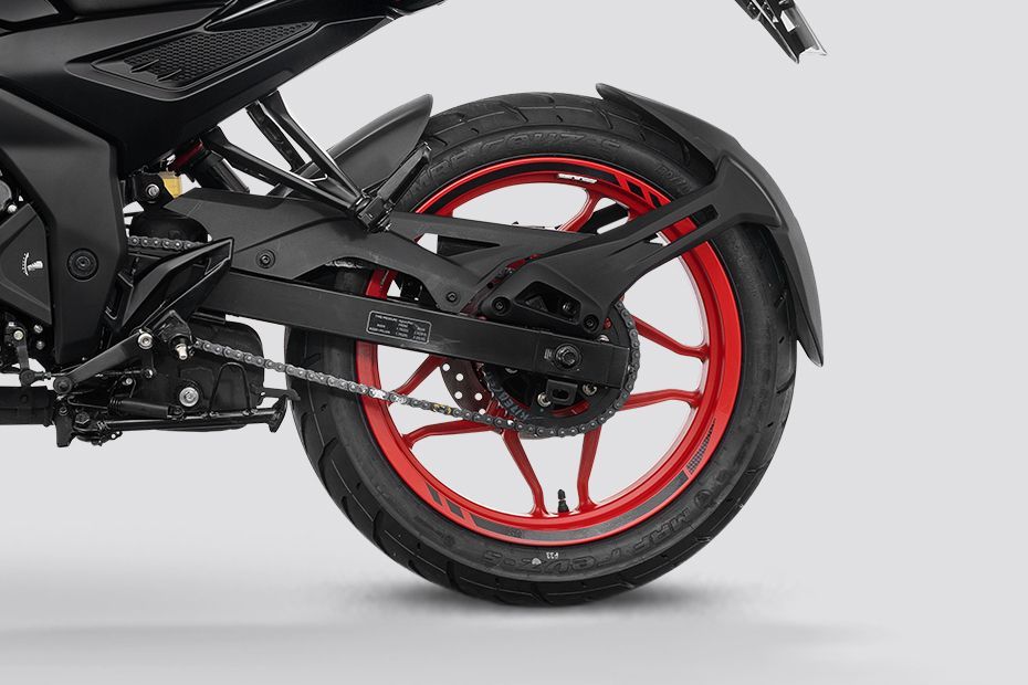 Rear Wheel of Pulsar N160 S