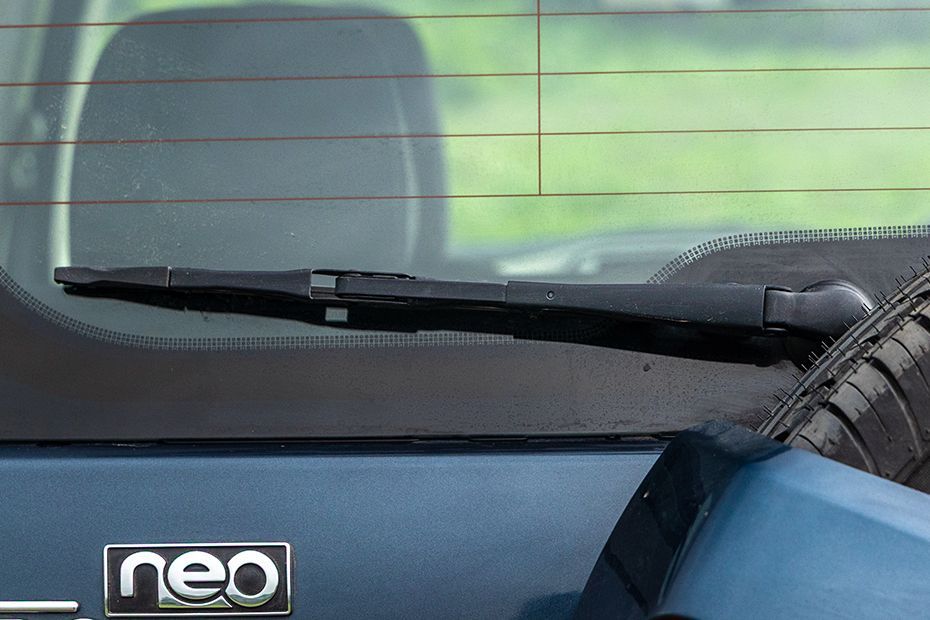 Rear Wiper Image of Bolero Neo