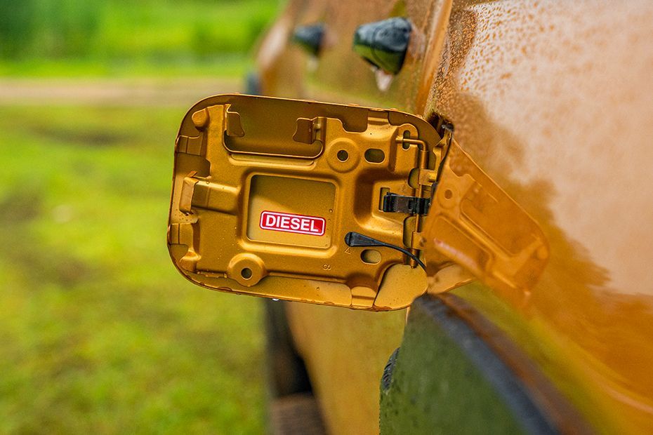 Recommended Fuel Information Image of Hilux