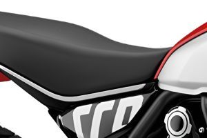 Rider Seat of Scrambler 800