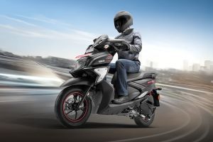 Riding: Front Left Quarter View of RayZR 125 Fi Hybrid