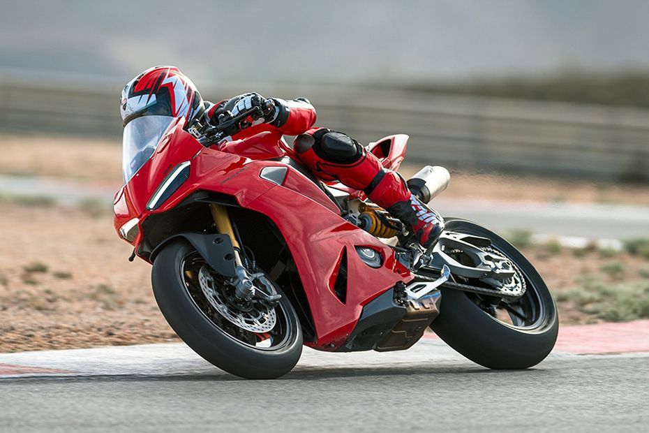 Riding: Front Left Quarter View of Panigale V2 (2020-2025)