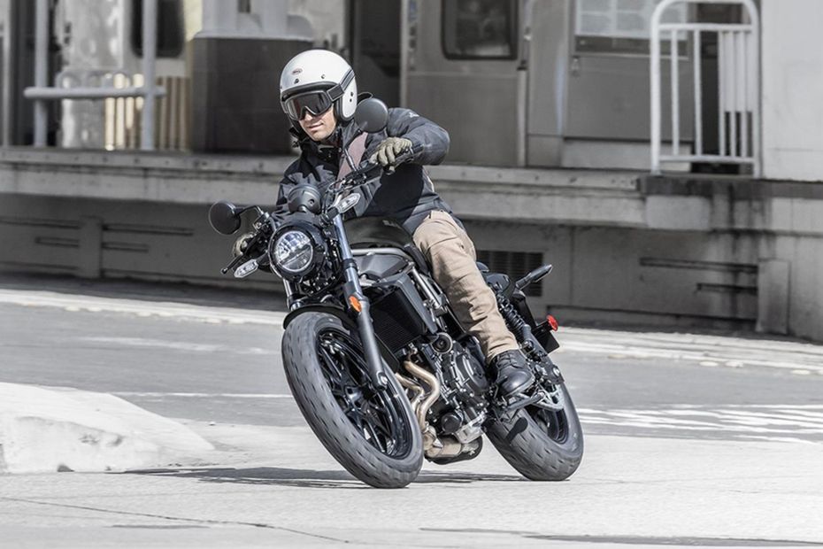 Riding: Front Left Quarter View of Eliminator