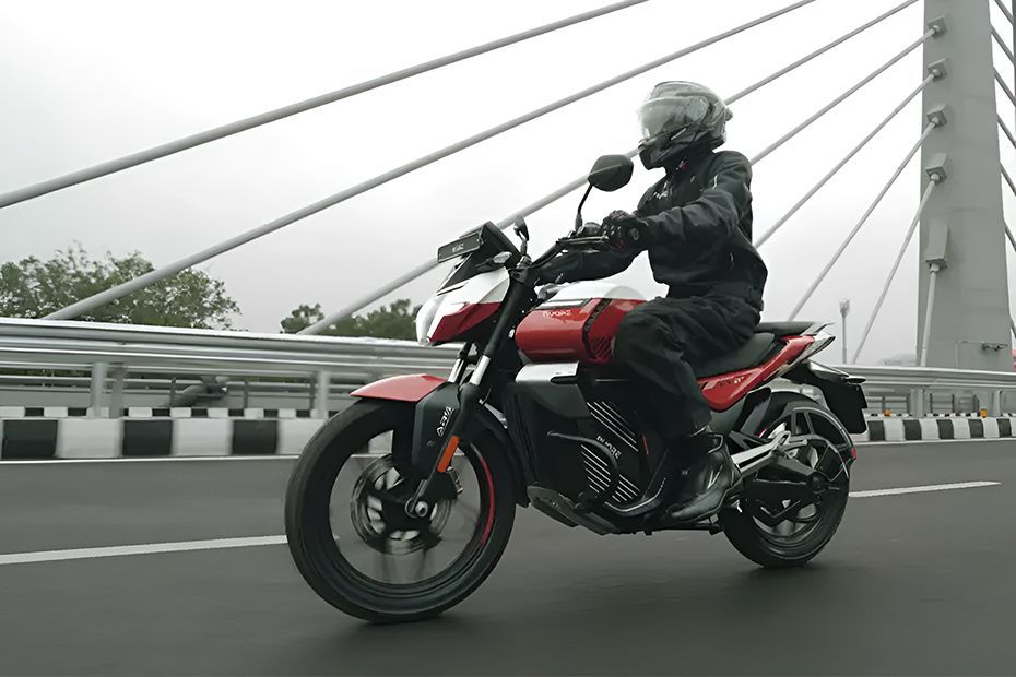 Riding: Front Left Quarter View of EX2s