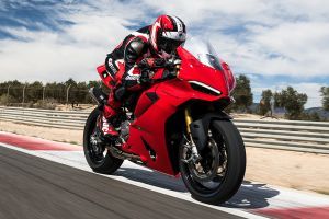 Riding: Front Right Quarter View of Panigale V2 (2020-2025)