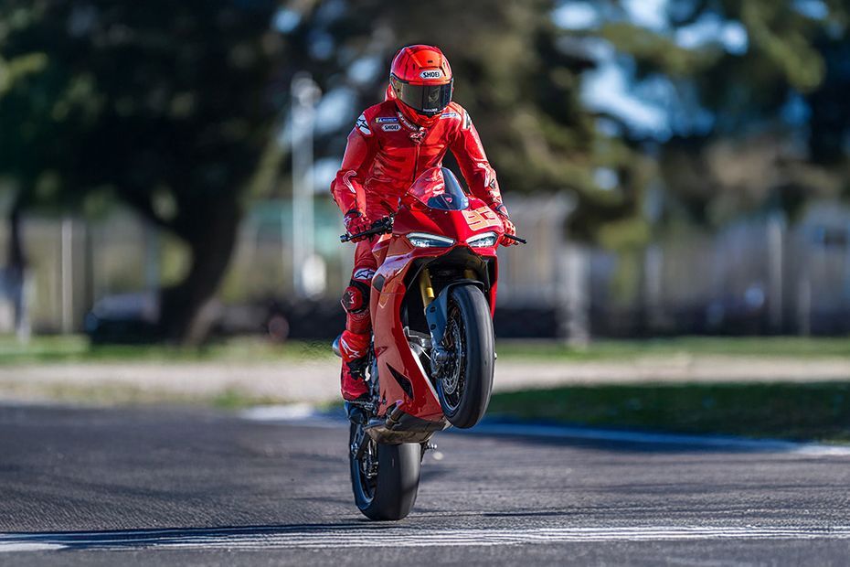 Riding: Front View of Panigale V2 (2020-2025)