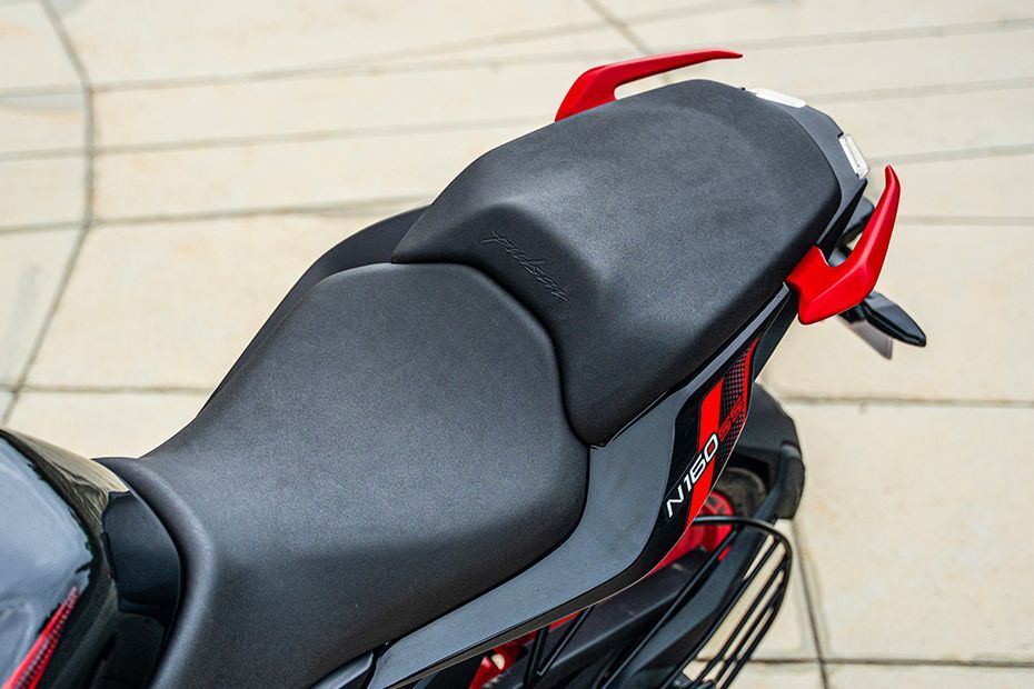Seat of Pulsar N160 S