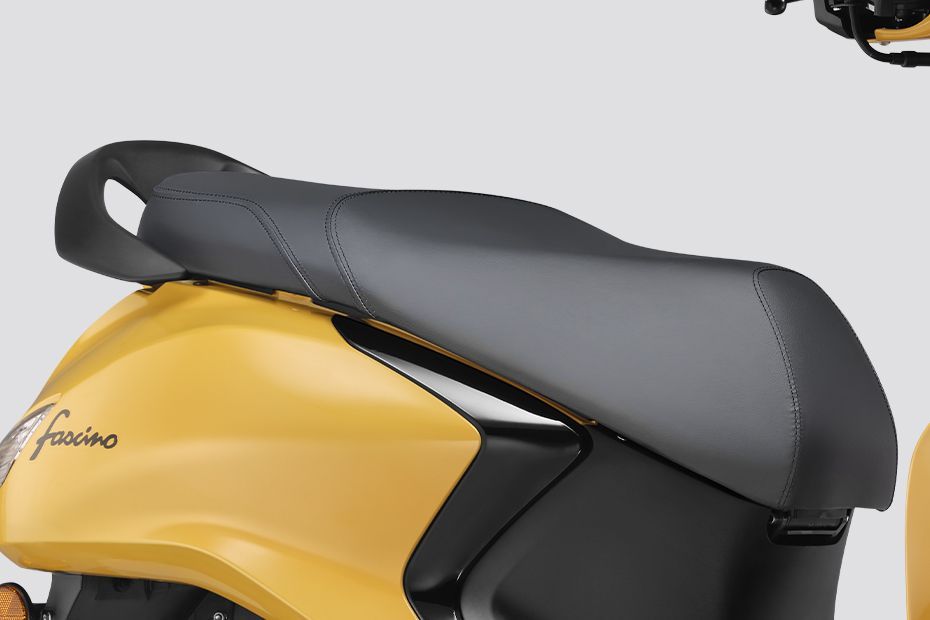 Seat of Fascino 125 Fi Hybrid