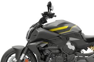Side Fairing of Diavel V4