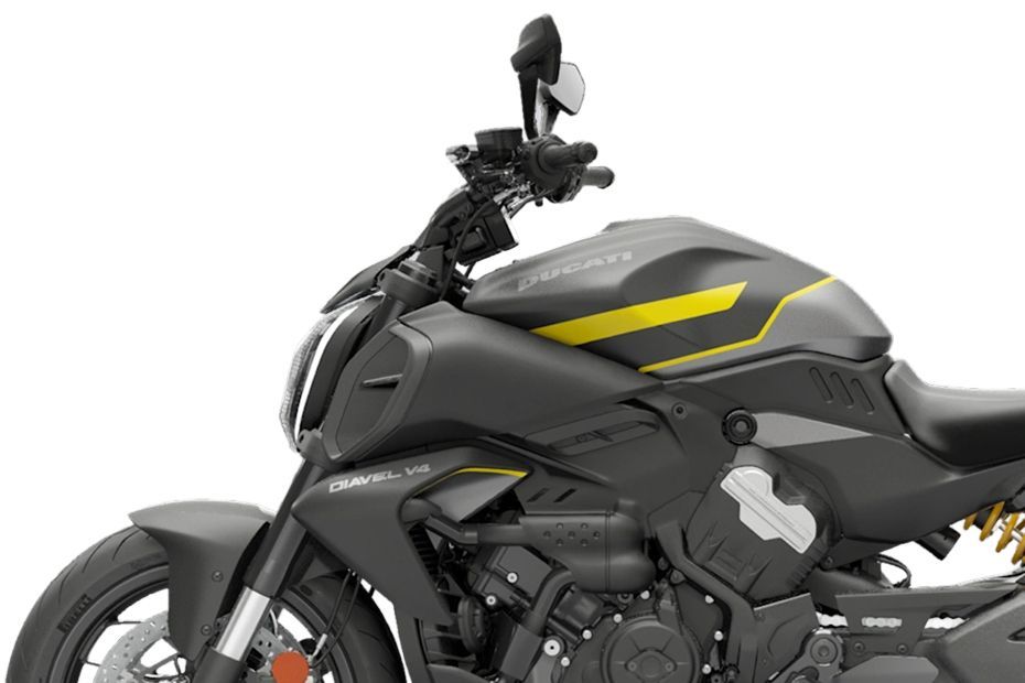 Side Fairing of Diavel V4