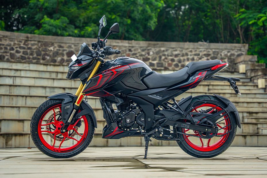 Side Profile View (Left) of Pulsar N160 S