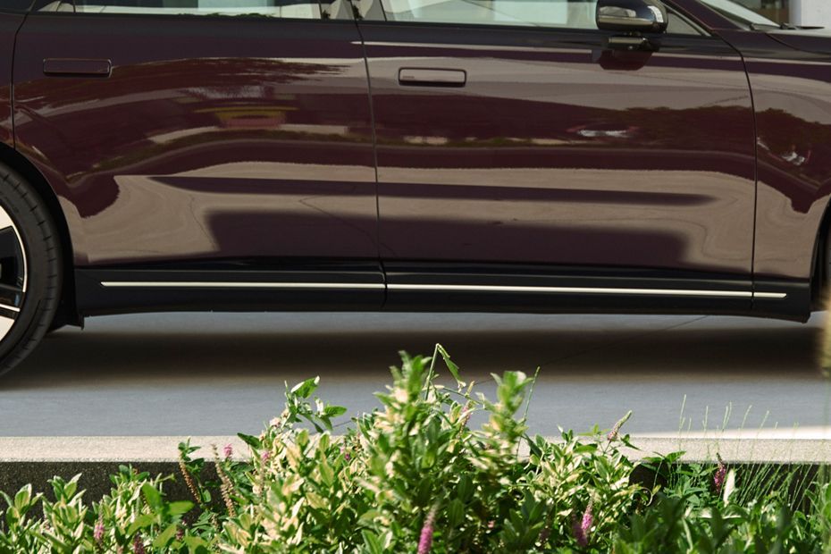 Side Skirt Image of ES90